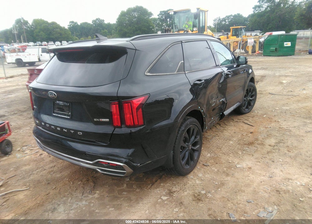 2021 KIA SORENTO VIN: 5XYRKDLF8MG026547