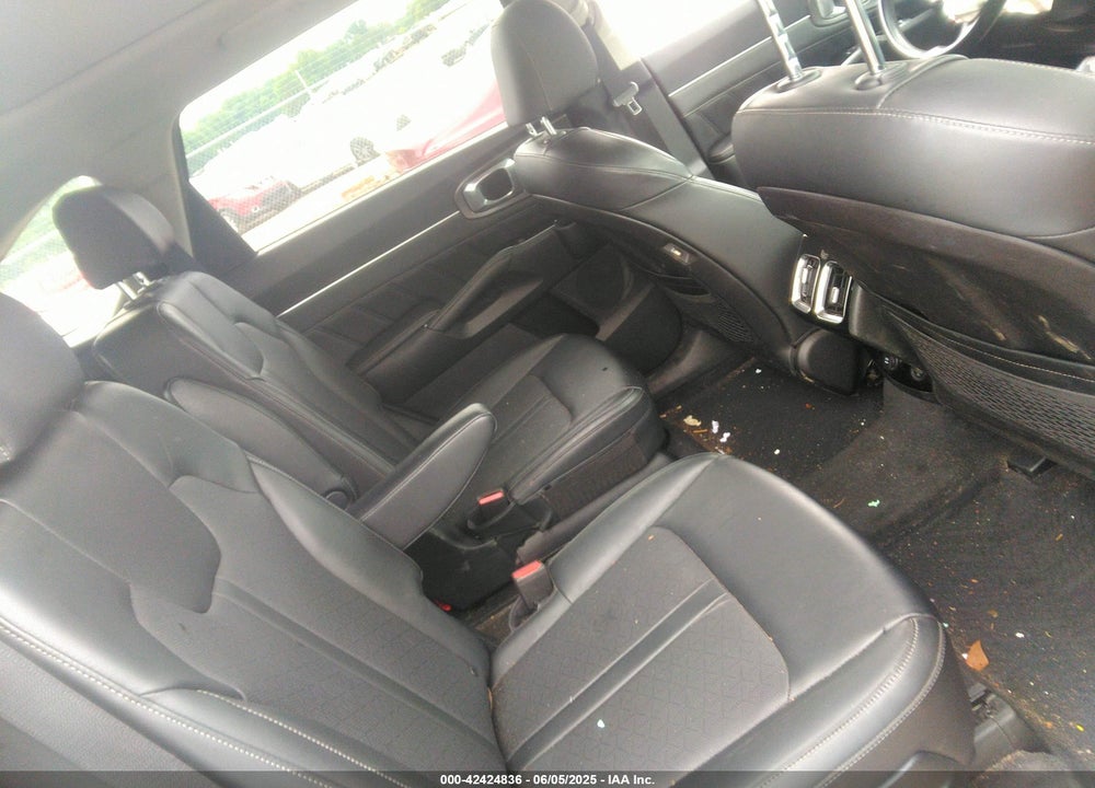 2021 KIA SORENTO VIN: 5XYRKDLF8MG026547