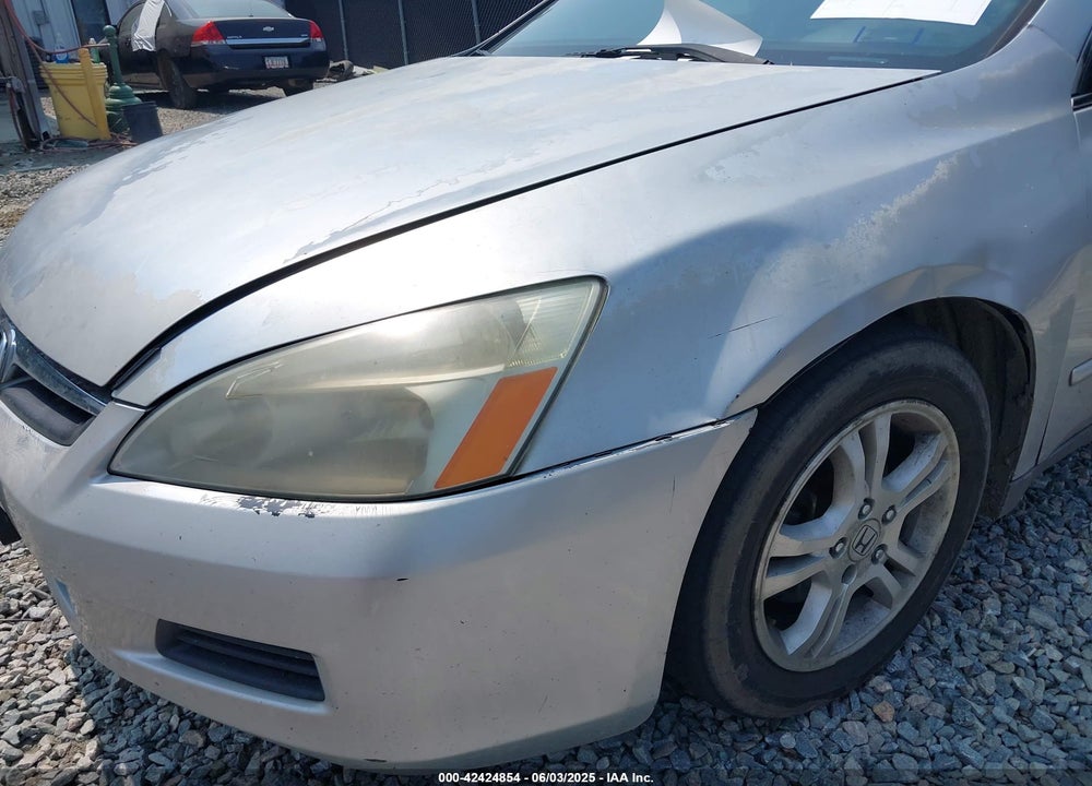 2007 HONDA ACCORD 2.4 LX VIN: 1HGCM56437A049997