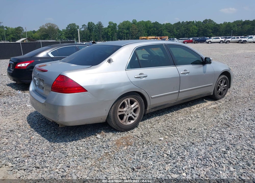 2007 HONDA ACCORD 2.4 LX VIN: 1HGCM56437A049997