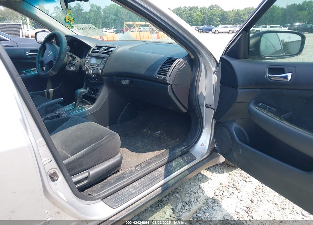 2007 HONDA ACCORD 2.4 LX VIN: 1HGCM56437A049997