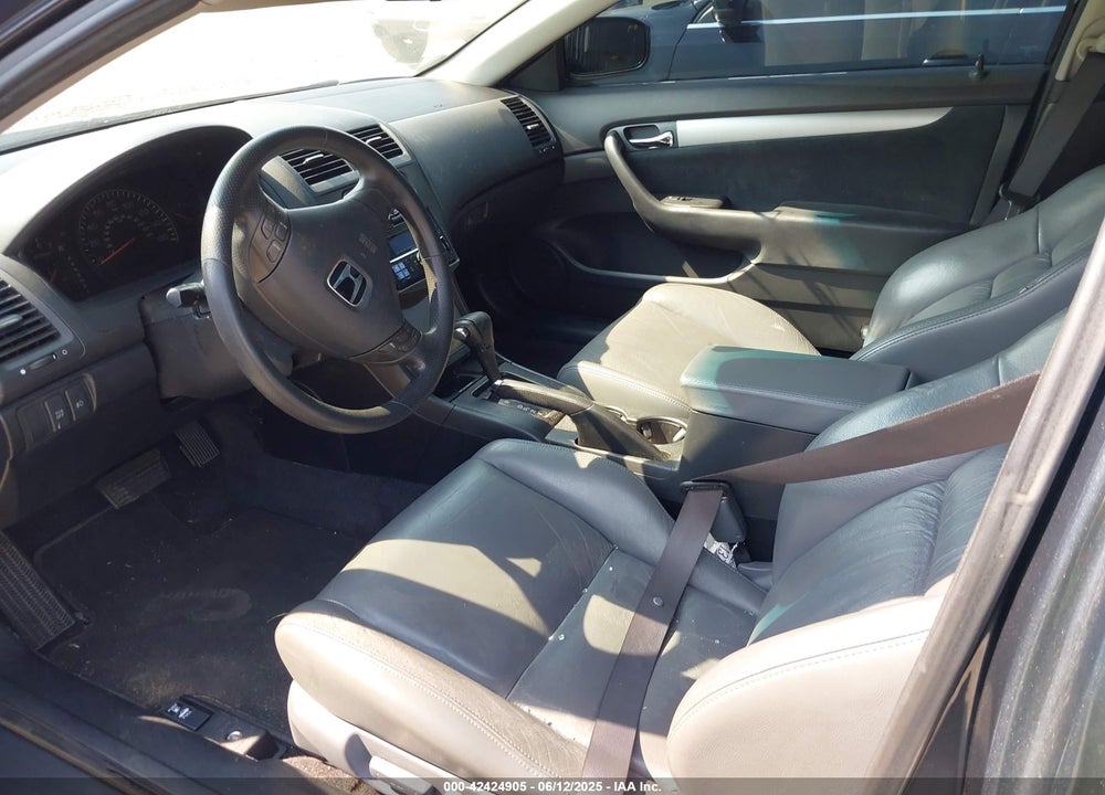 2003 HONDA ACCORD 3.0 LX VIN: 1HGCM82293A003428