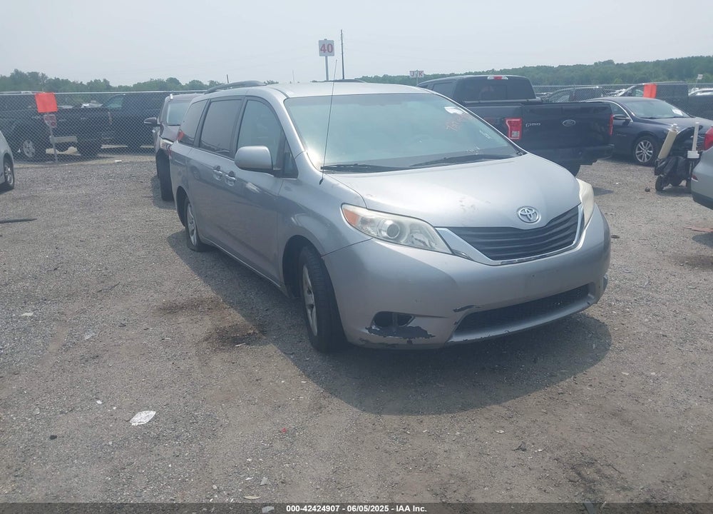 2011 TOYOTA SIENNA LE V6 VIN: 5TDKK3DC4BS013309
