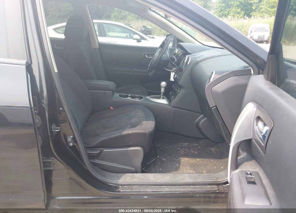 2010 NISSAN ROGUE S VIN: JN8AS5MVXAW131764