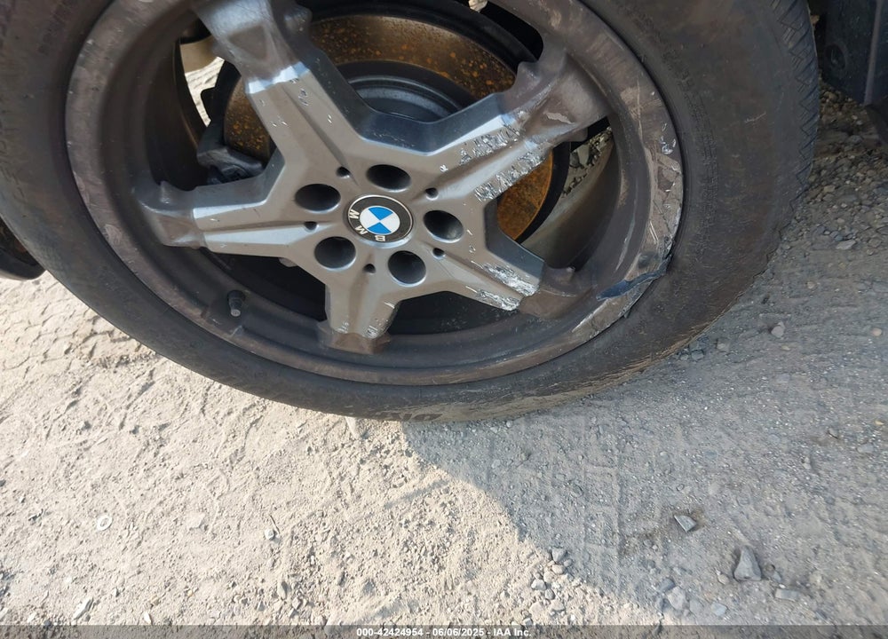 2024 BMW X1 VIN: WBX73EF09R5Y57804