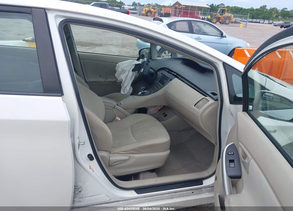 2011 TOYOTA PRIUS THREE VIN: JTDKN3DU5B5249781