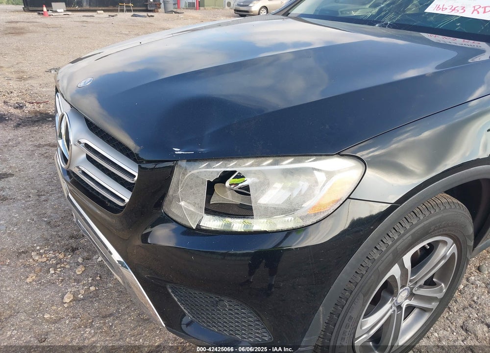 2016 MERCEDES-BENZ GLC 300 4MATIC VIN: WDC0G4KB9GF078084