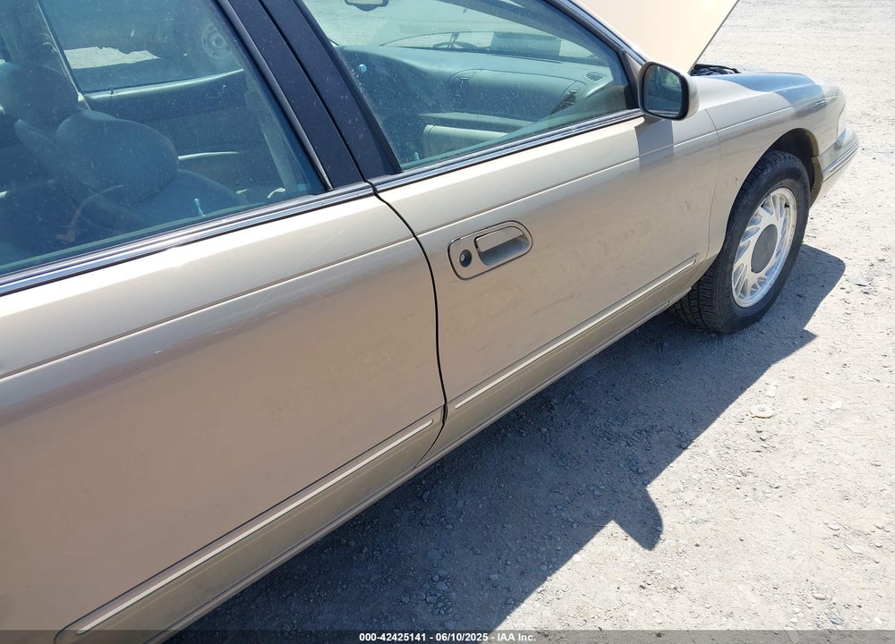 1996 LINCOLN CONTINENTAL DIAMOND ANNIVE/SPINNAKER VIN: 1LNLM97V0TY642100