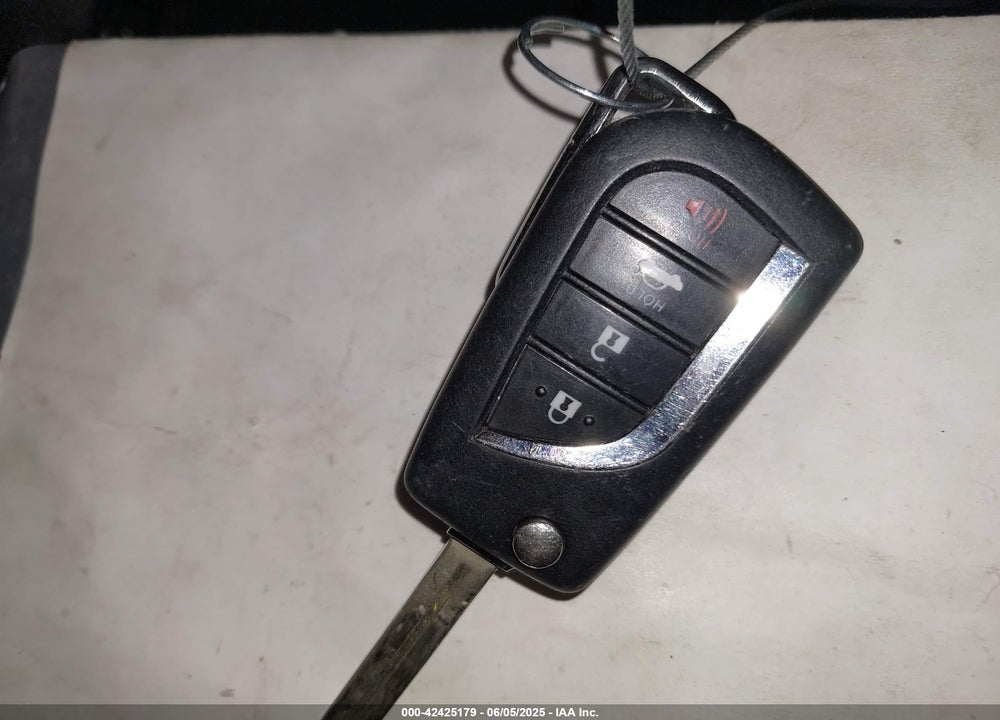 2019 TOYOTA CAMRY SE VIN: 4T1B11HK7KU736457