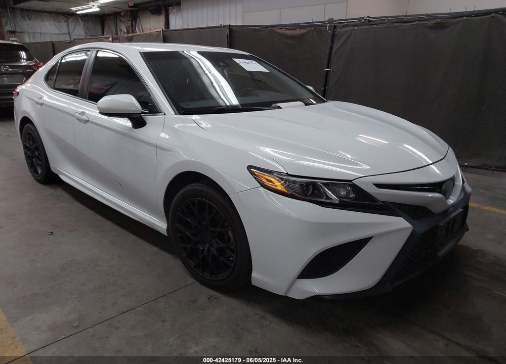 2019 TOYOTA CAMRY SE VIN: 4T1B11HK7KU736457