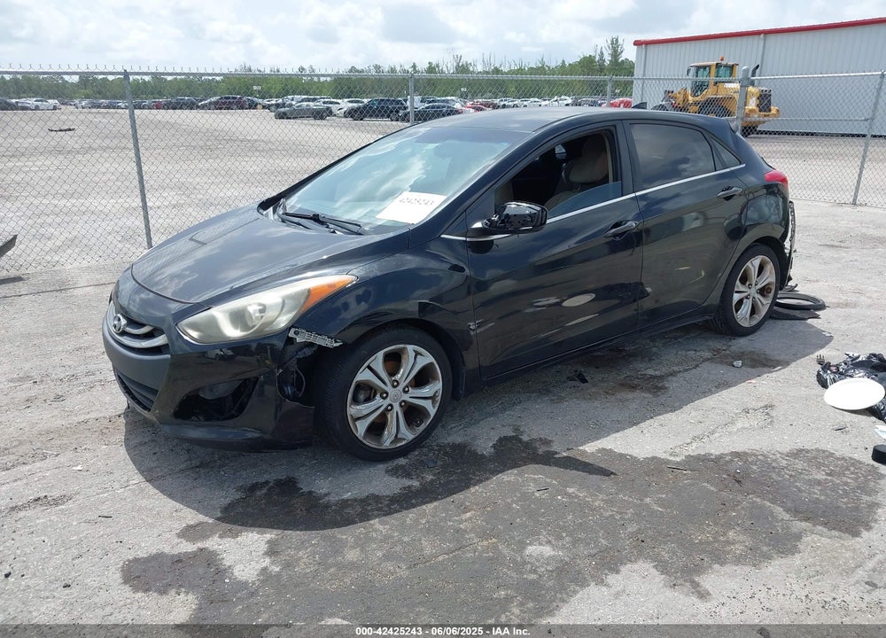 2013 HYUNDAI ELANTRA GT VIN: KMHD35LE8DU104632