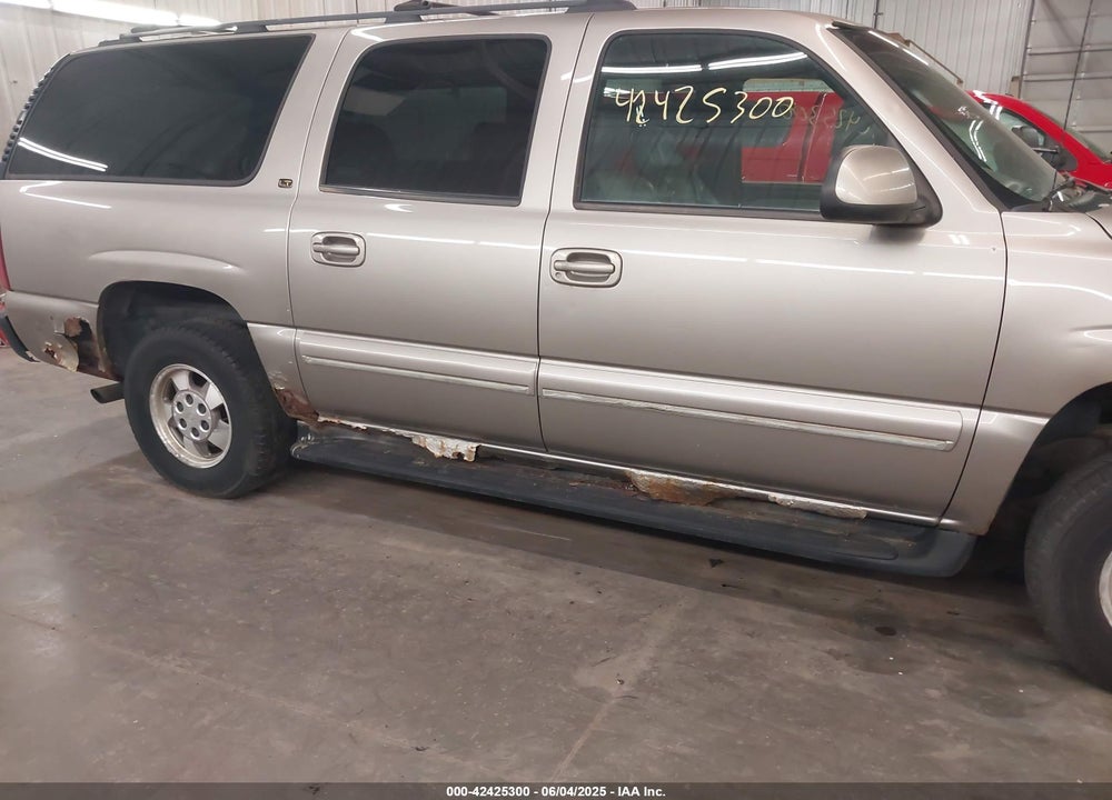 2001 CHEVROLET SUBURBAN 1500 LT VIN: 3GNFK16T51G179930