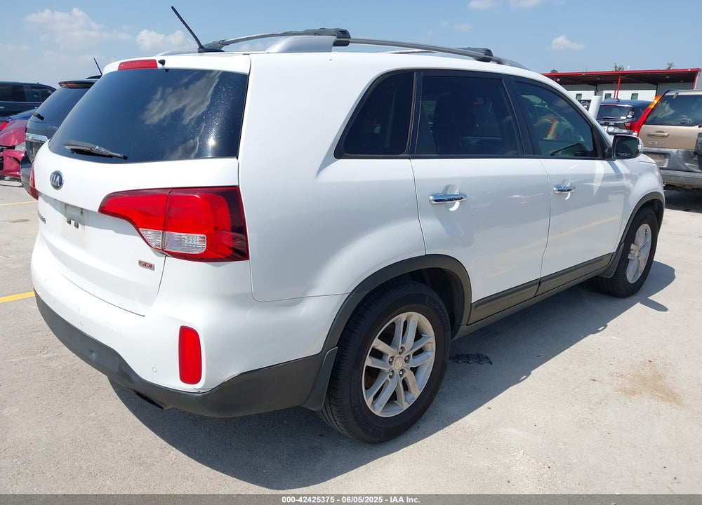 2014 KIA SORENTO VIN: 5XYKT4A78EG518877