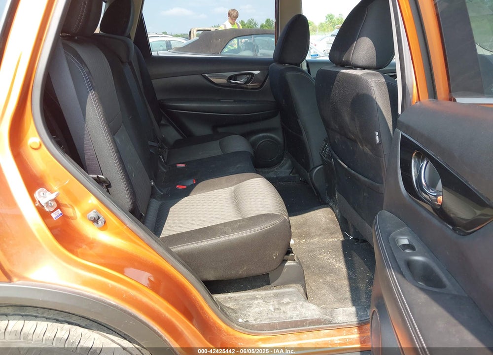 2017 NISSAN ROGUE VIN: JN8AT2MV5HW008931