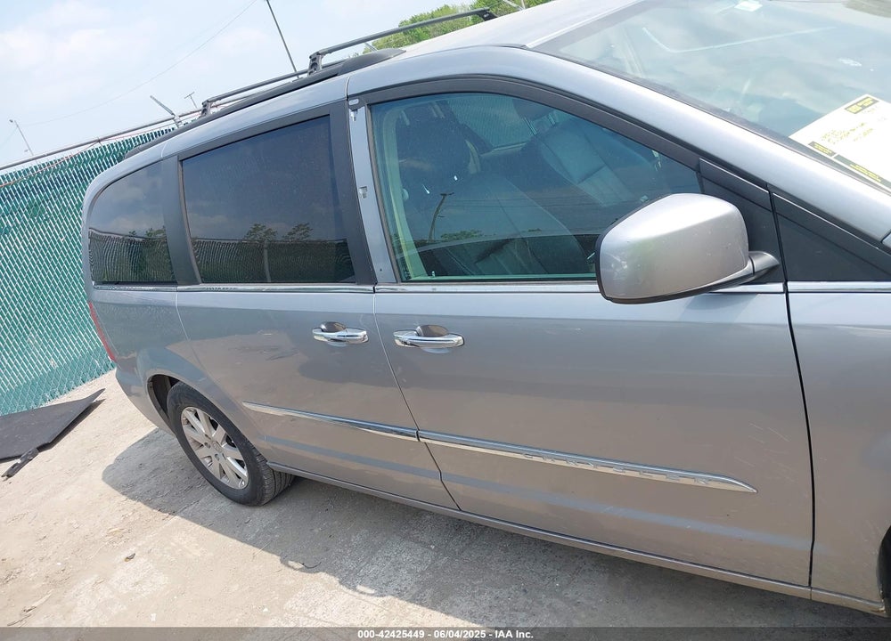 2016 CHRYSLER TOWN & COUNTRY TOURING VIN: 2C4RC1BG4GR142415