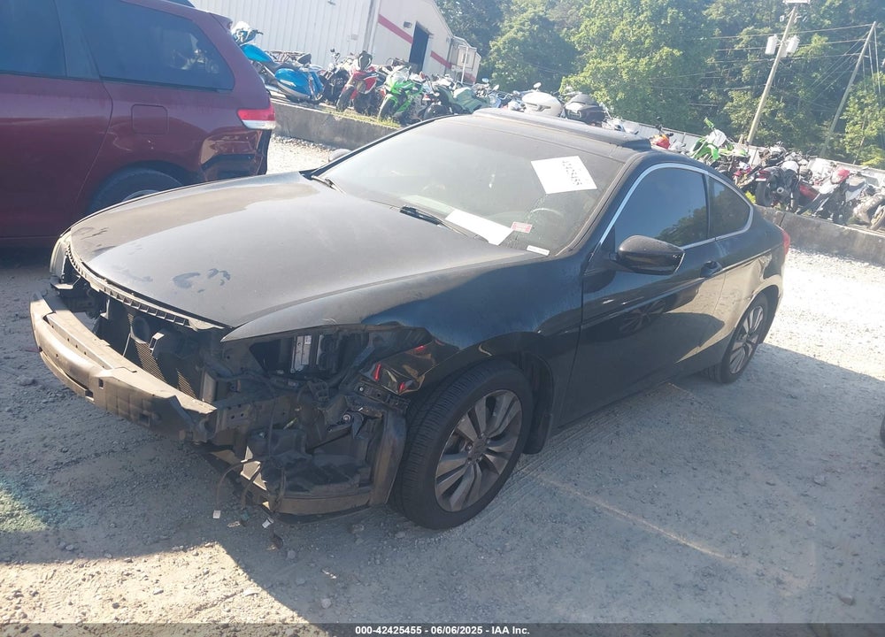 2011 HONDA ACCORD VIN: 1HGCS1B84BA008326