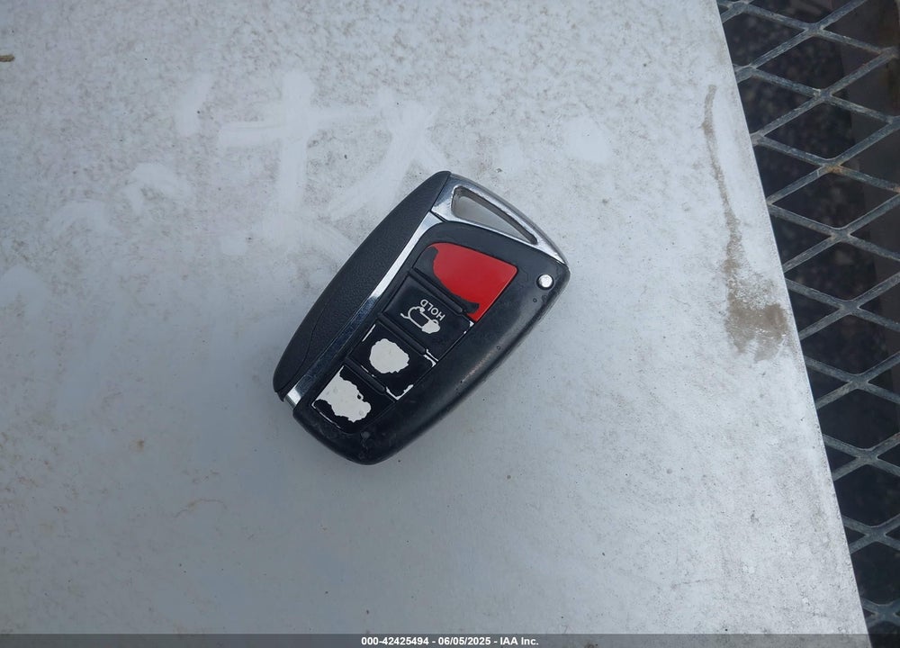2013 HYUNDAI SANTA FE VIN: 5XYZW3LA3DG025003