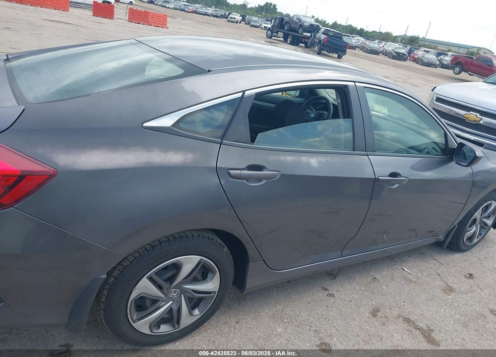 2019 HONDA CIVIC VIN: 19XFC2F67KE021365