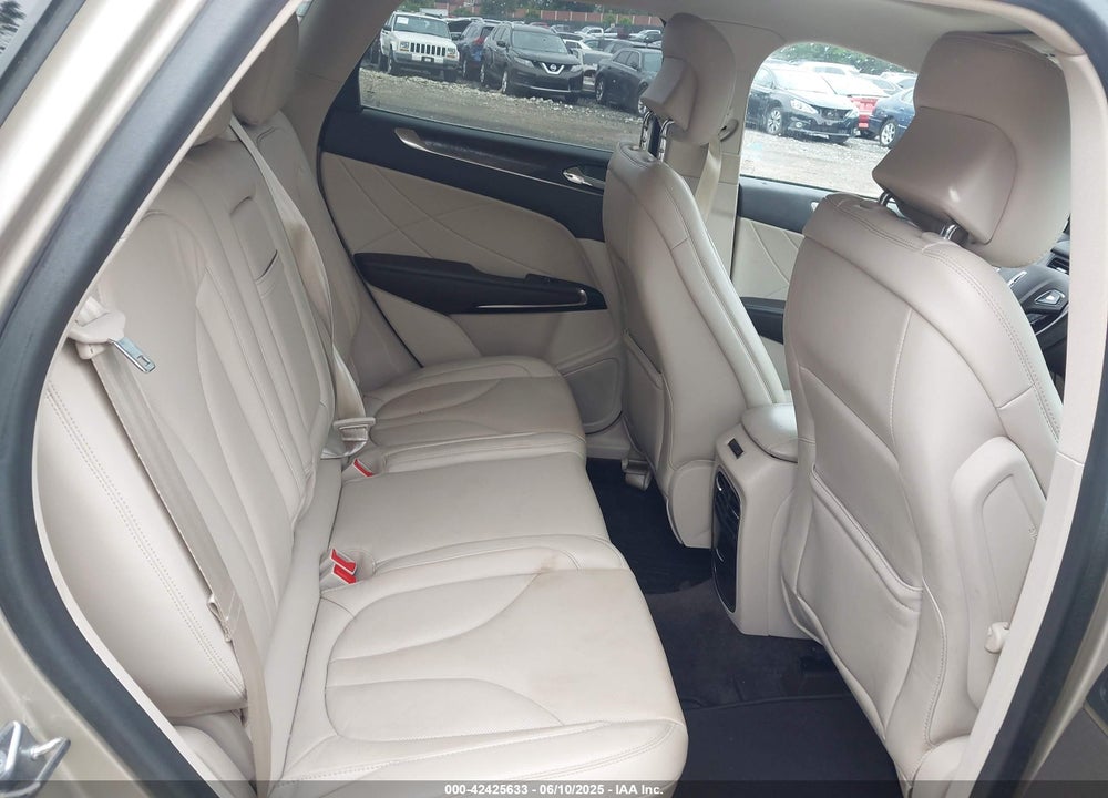 2017 LINCOLN MKC VIN: 5LMCJ3D93HUL57805