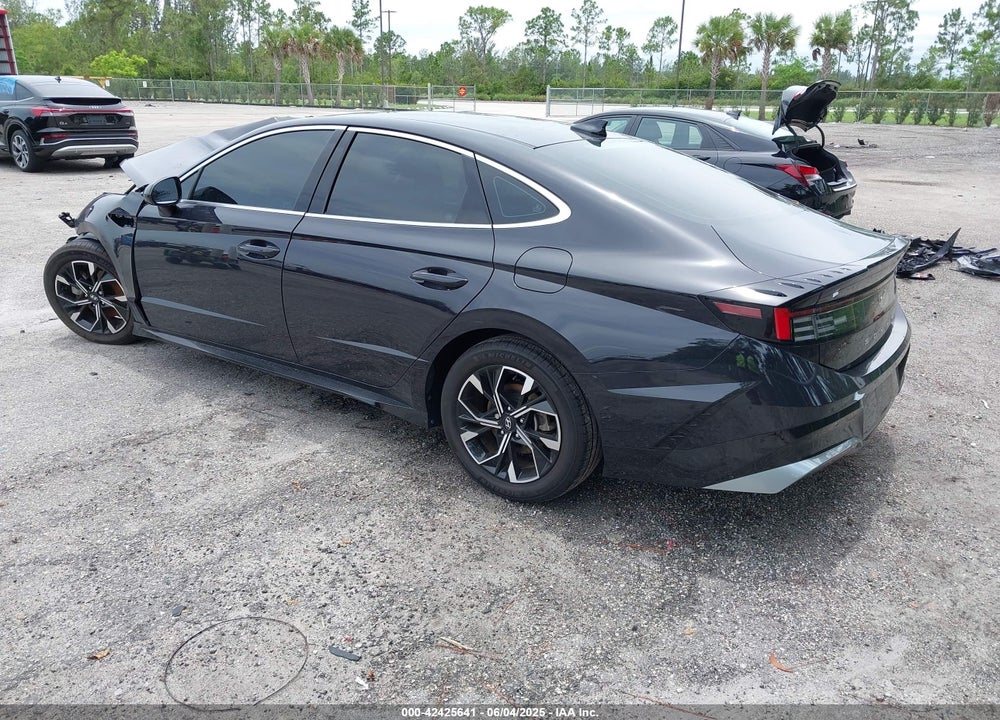 2024 HYUNDAI SONATA VIN: KMHL64JAXRA373351