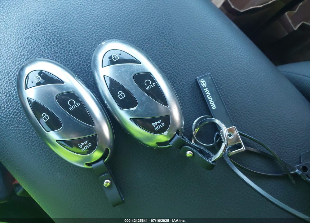 2024 HYUNDAI SONATA VIN: KMHL64JAXRA373351