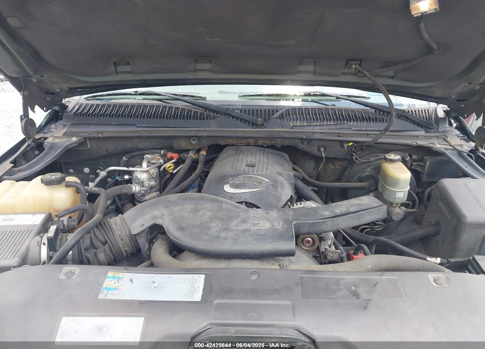 2002 CHEVROLET TAHOE VIN: 1GNEC13Z02R155893