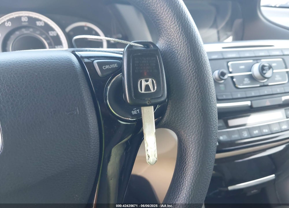 2016 HONDA ACCORD VIN: 1HGCR2F37GA165355
