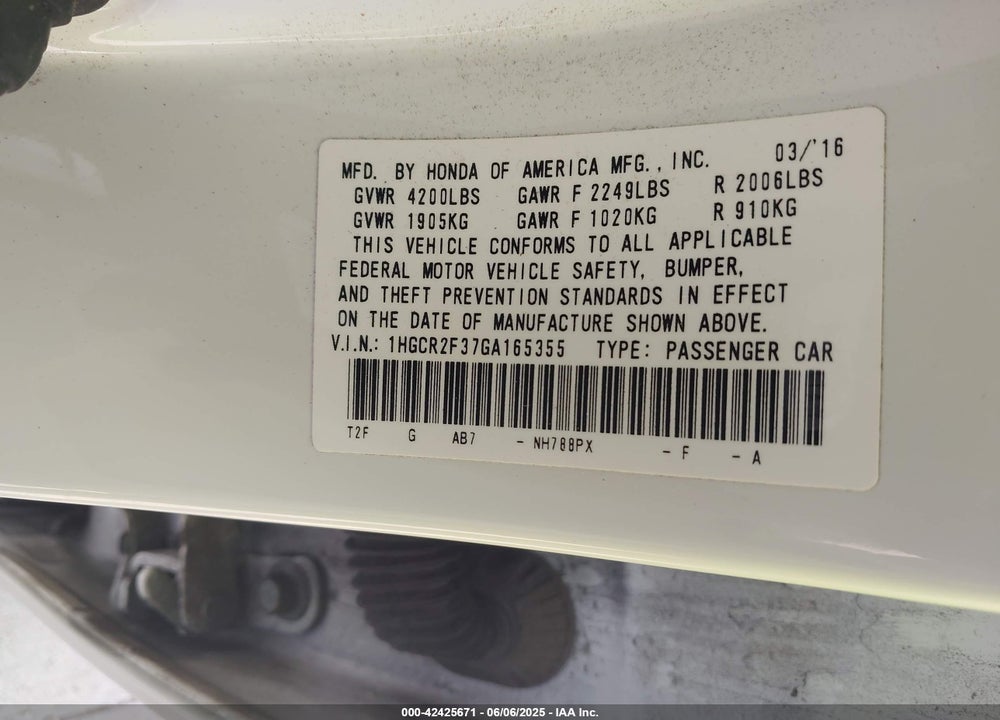 2016 HONDA ACCORD VIN: 1HGCR2F37GA165355
