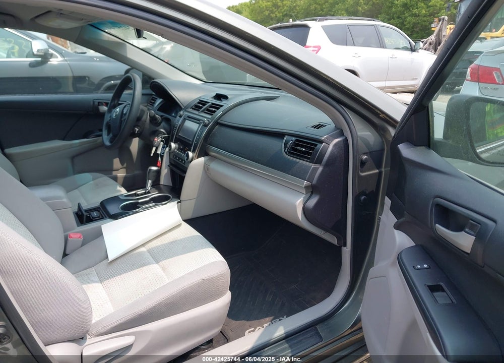 2013 TOYOTA CAMRY LE VIN: 4T4BF1FK8DR335013