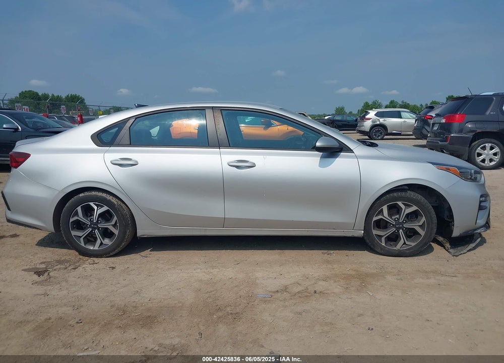 2020 KIA FORTE LXS VIN: 3KPF24AD6LE152289