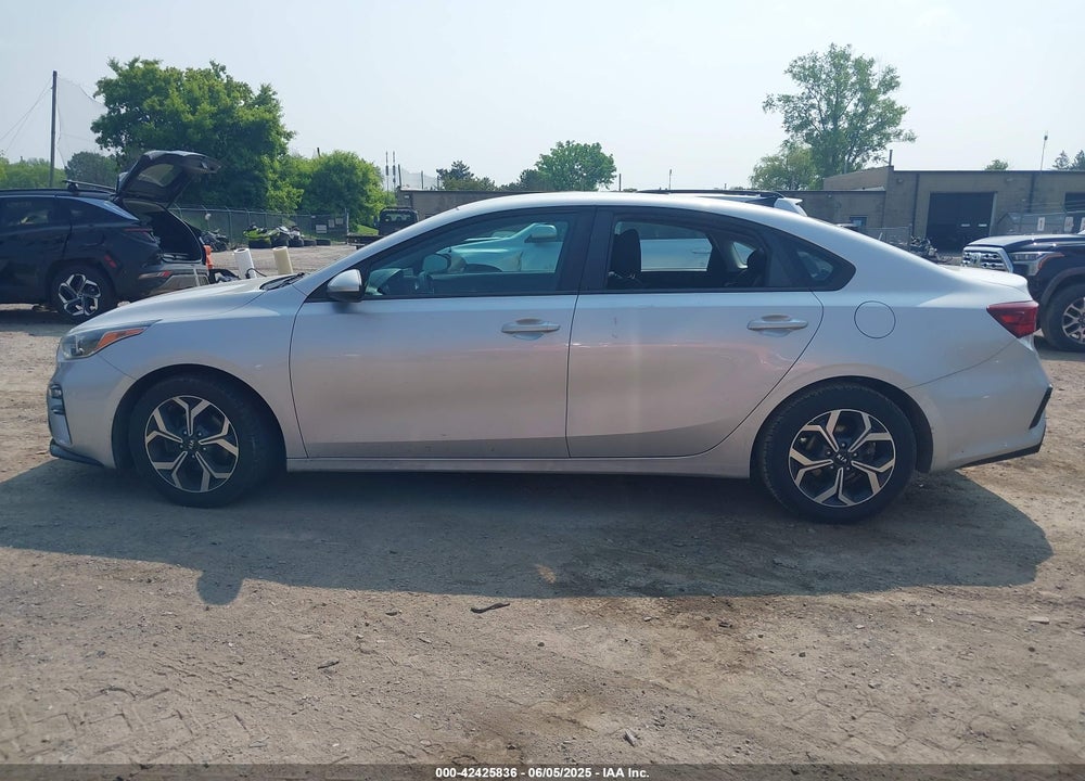 2020 KIA FORTE LXS VIN: 3KPF24AD6LE152289