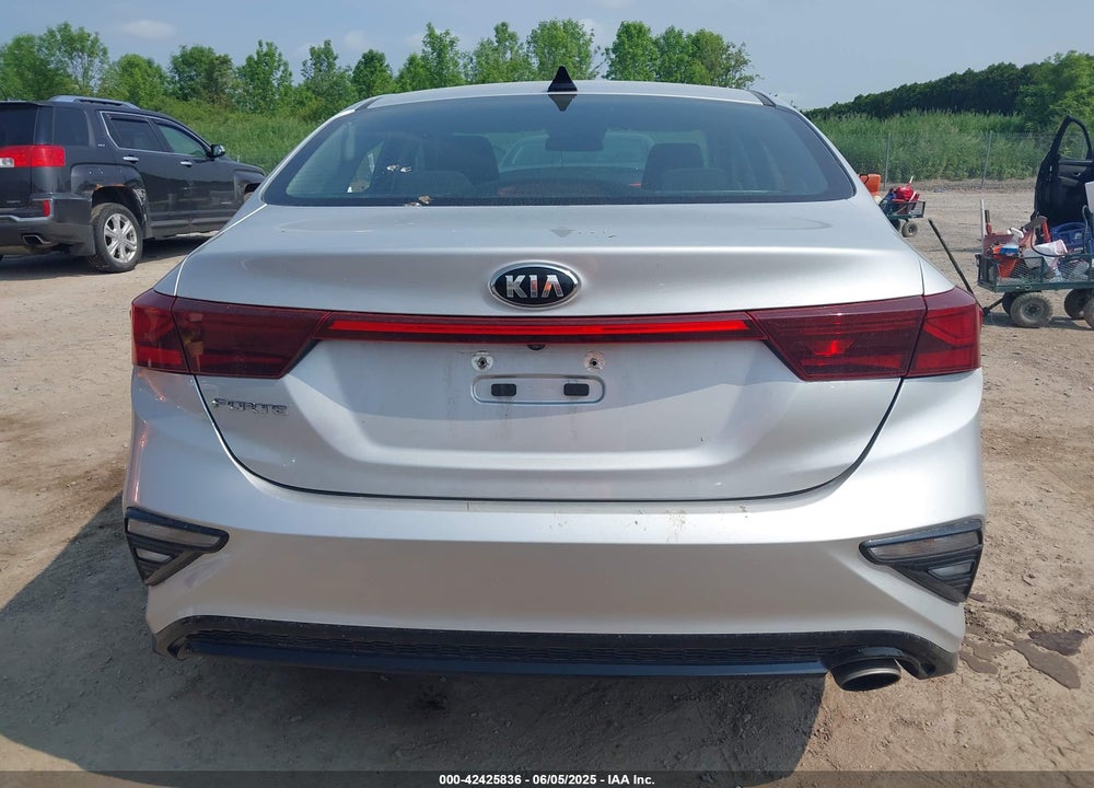 2020 KIA FORTE LXS VIN: 3KPF24AD6LE152289
