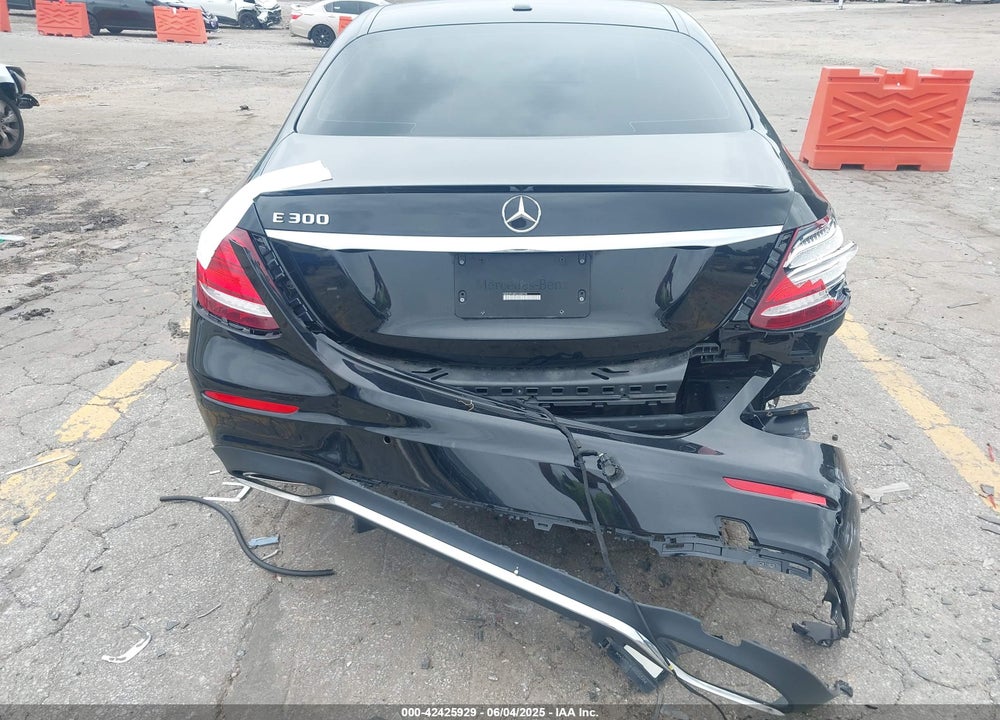 2018 MERCEDES-BENZ E-CLASS VIN: WDDZF4JB9JA404798