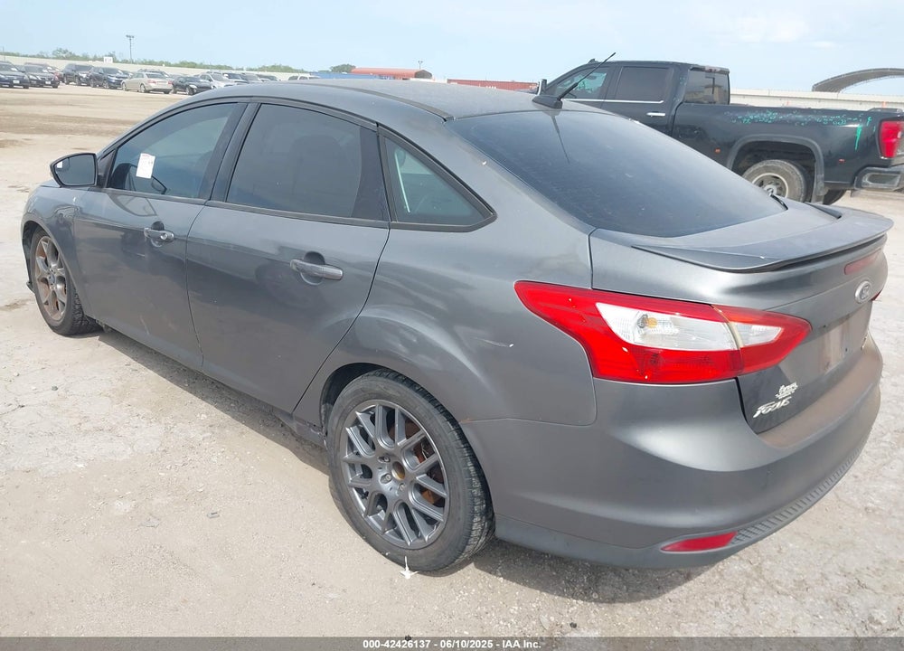 2014 FORD FOCUS SE VIN: 1FADP3F22EL373074