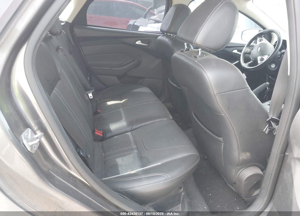 2014 FORD FOCUS SE VIN: 1FADP3F22EL373074