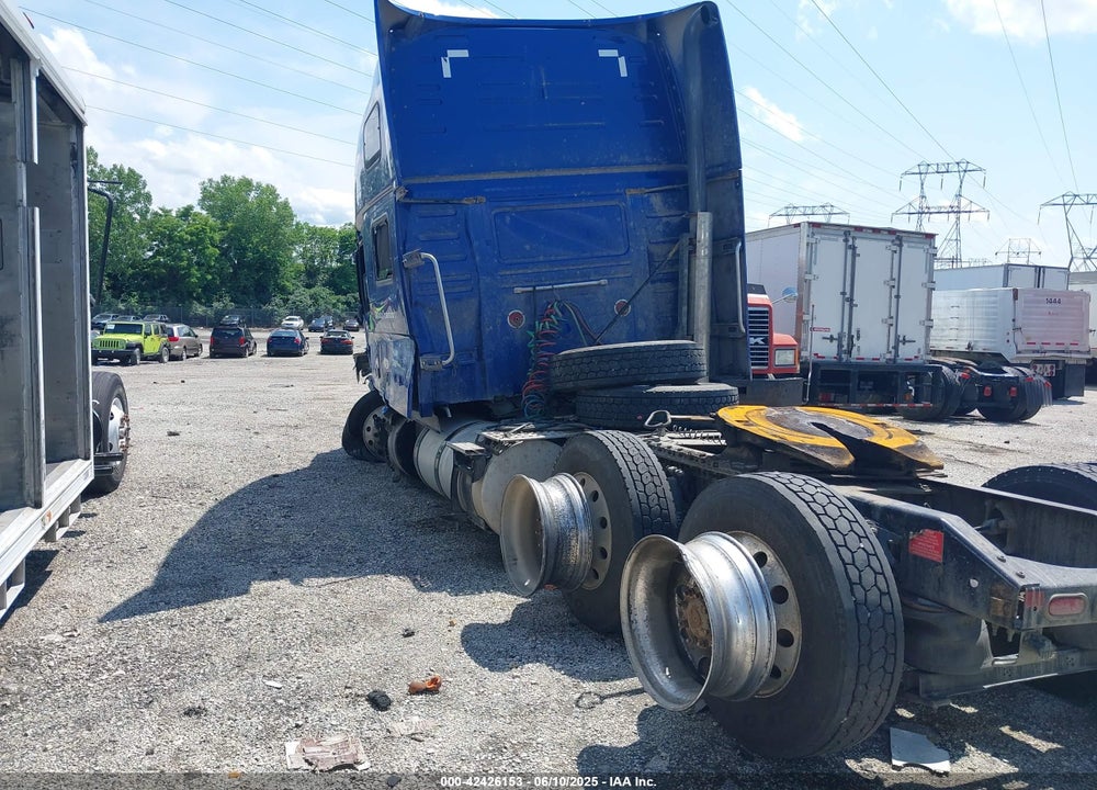 2015 VOLVO VN VNL VIN: 4V4NC9EH7FN176981