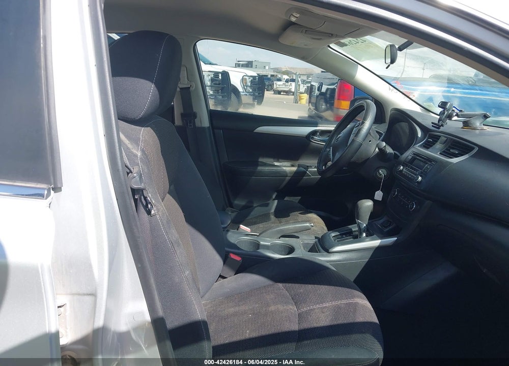 2017 NISSAN SENTRA VIN: 3N1AB7AP7HY332041