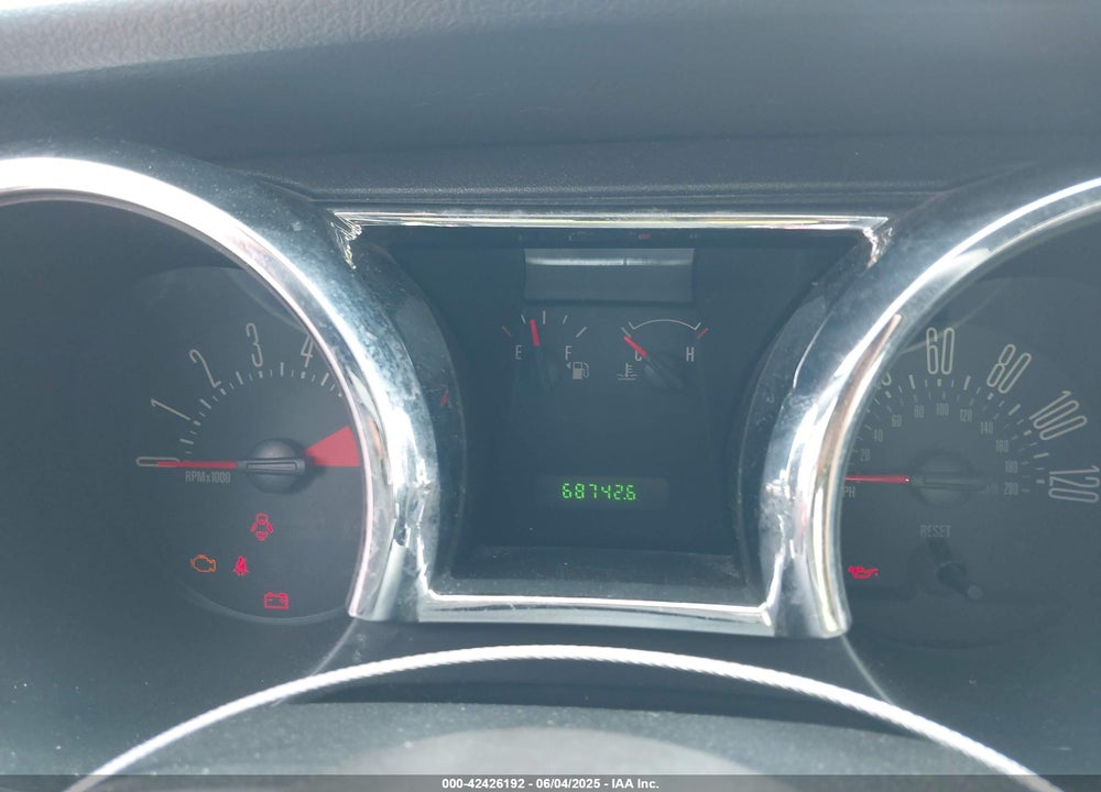 2005 FORD MUSTANG V6 DELUXE/V6 PREMIUM VIN: 1ZVFT80N355240212