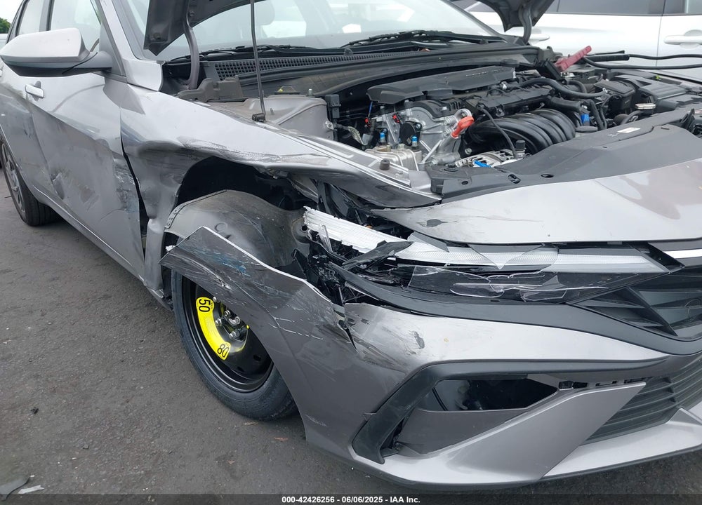2024 HYUNDAI ELANTRA SEL VIN: KMHLM4DG8RU805925