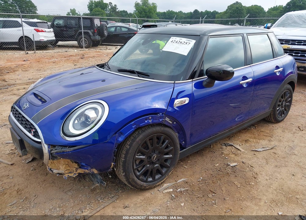 2021 MINI HARDTOP COOPER S VIN: WMWXU9C00M2N60370