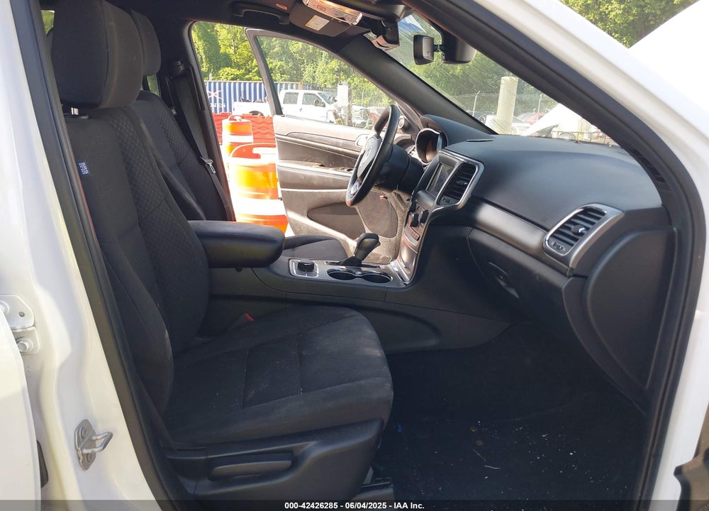 2019 JEEP GRAND CHEROKEE VIN: 1C4RJFAG1KC829339