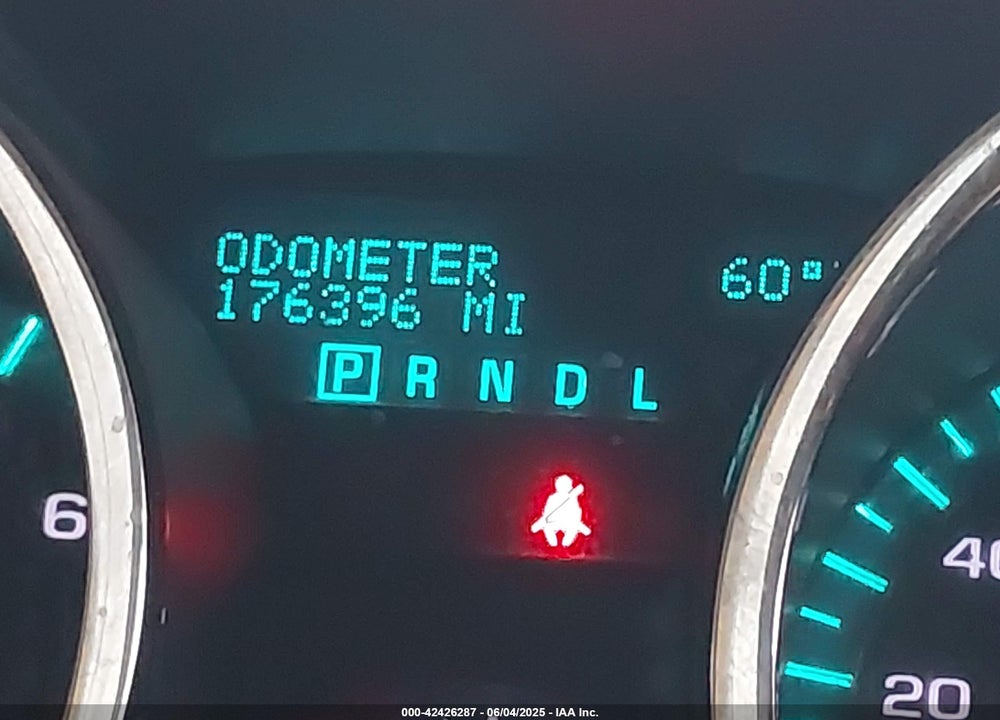 2010 CHEVROLET TRAVERSE LT VIN: 1GNLRGED0AS126721