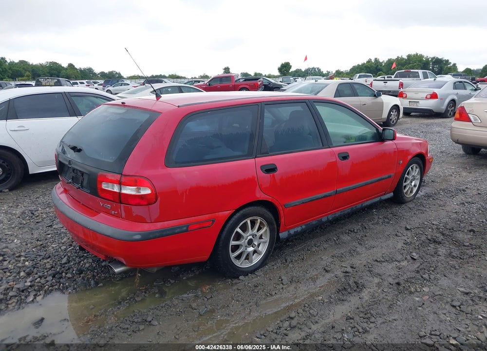 2001 VOLVO V40 A/SPORT EDITION VIN: YV1VW295X1F632284