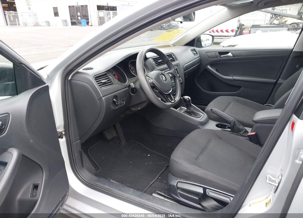2015 VOLKSWAGEN JETTA 2.0L S VIN: 3VW2K7AJ8FM355357