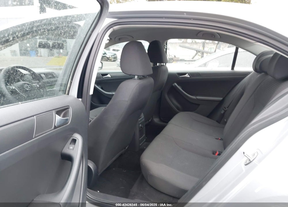 2015 VOLKSWAGEN JETTA 2.0L S VIN: 3VW2K7AJ8FM355357