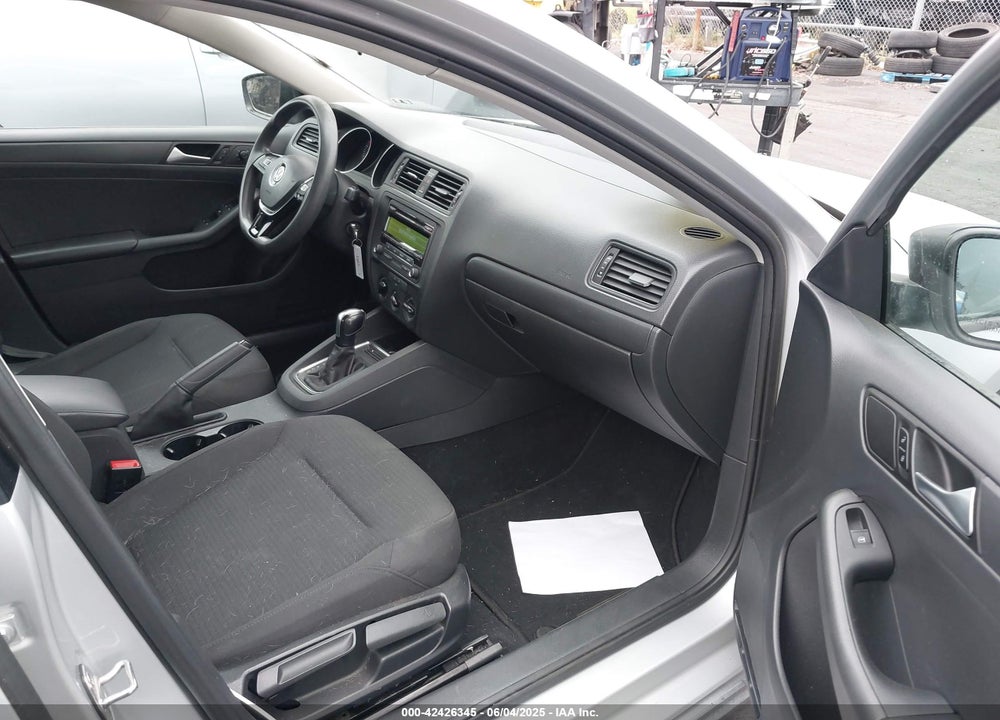 2015 VOLKSWAGEN JETTA 2.0L S VIN: 3VW2K7AJ8FM355357