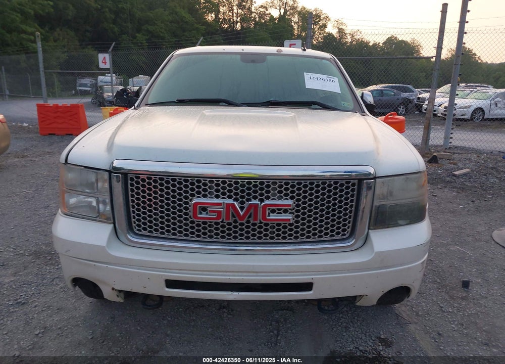 2013 GMC SIERRA 1500 DENALI VIN: 3GTP2XE25DG225253