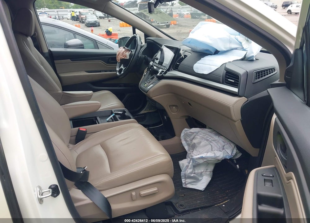 2018 HONDA ODYSSEY EX-L VIN: 5FNRL6H77JB051694