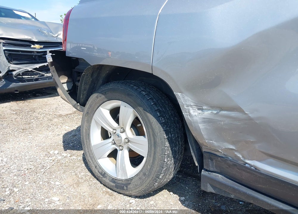 2014 JEEP COMPASS VIN: 1C4NJDEB8ED898481
