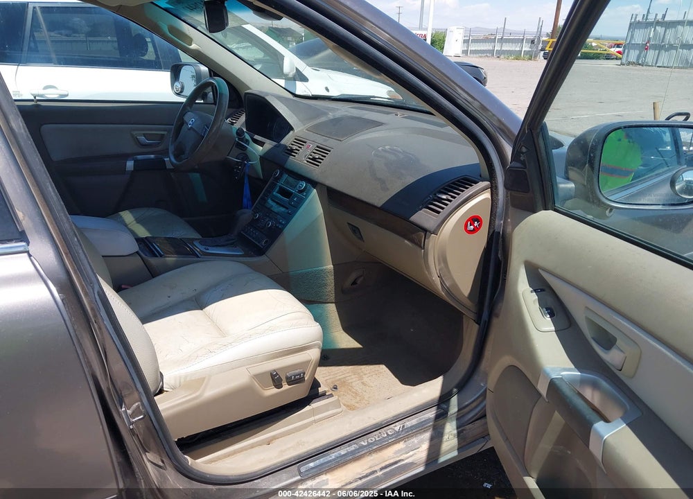 2010 VOLVO XC90 3.2 VIN: YV4982CZ2A1549729